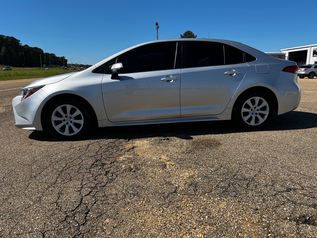 2021 Toyota Corolla Image 2