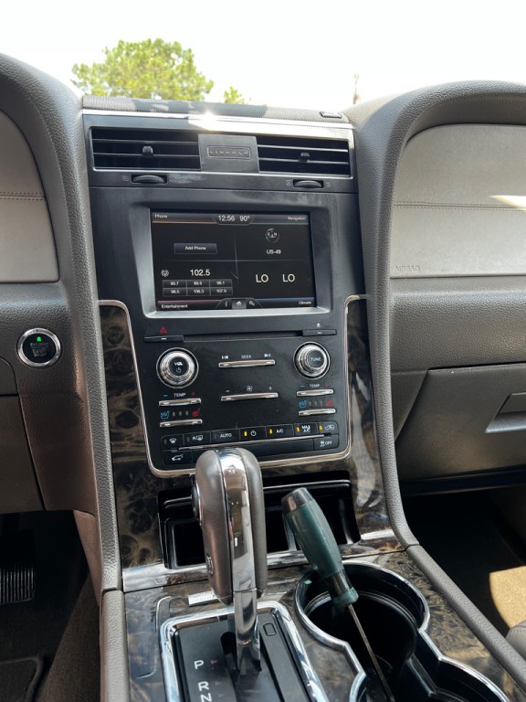 2015 Lincoln Navigator Image 11