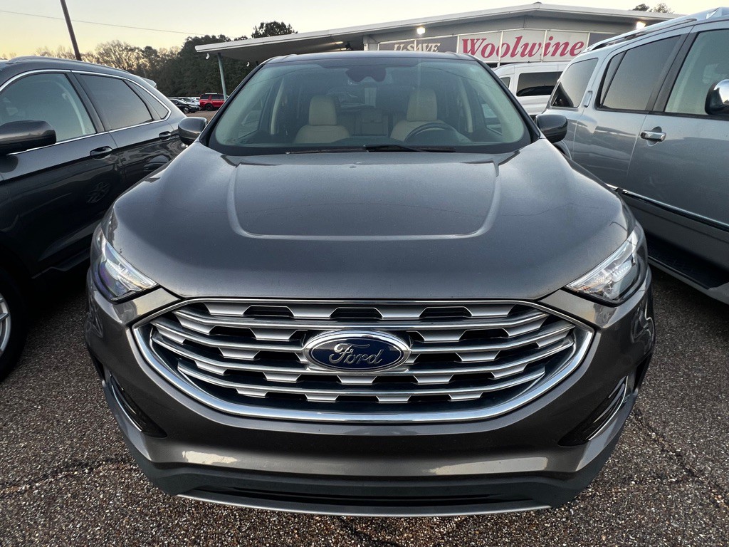 2022 Ford Edge Image 2