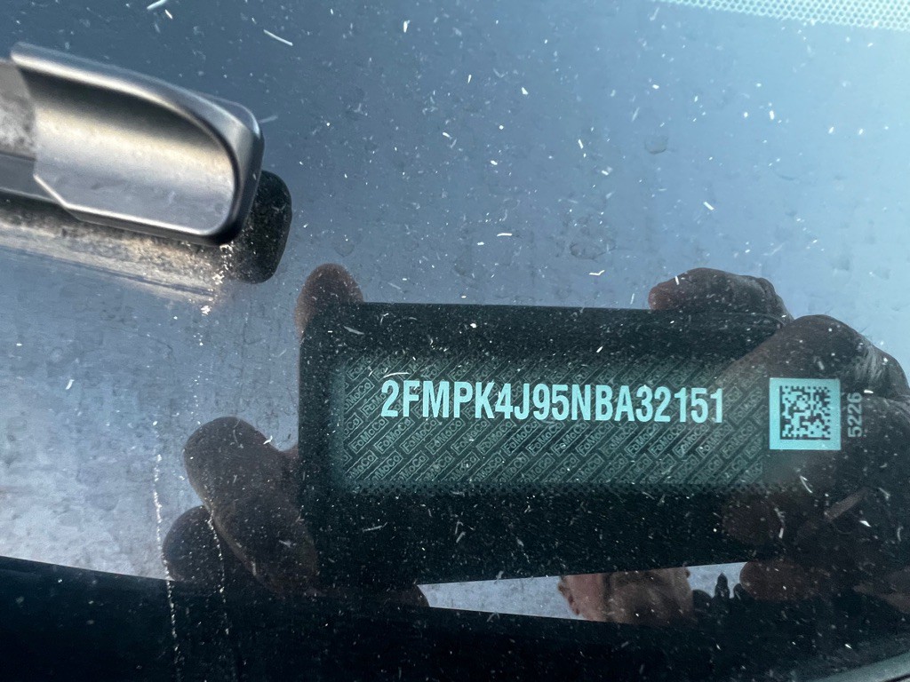 2022 Ford Edge Image 3