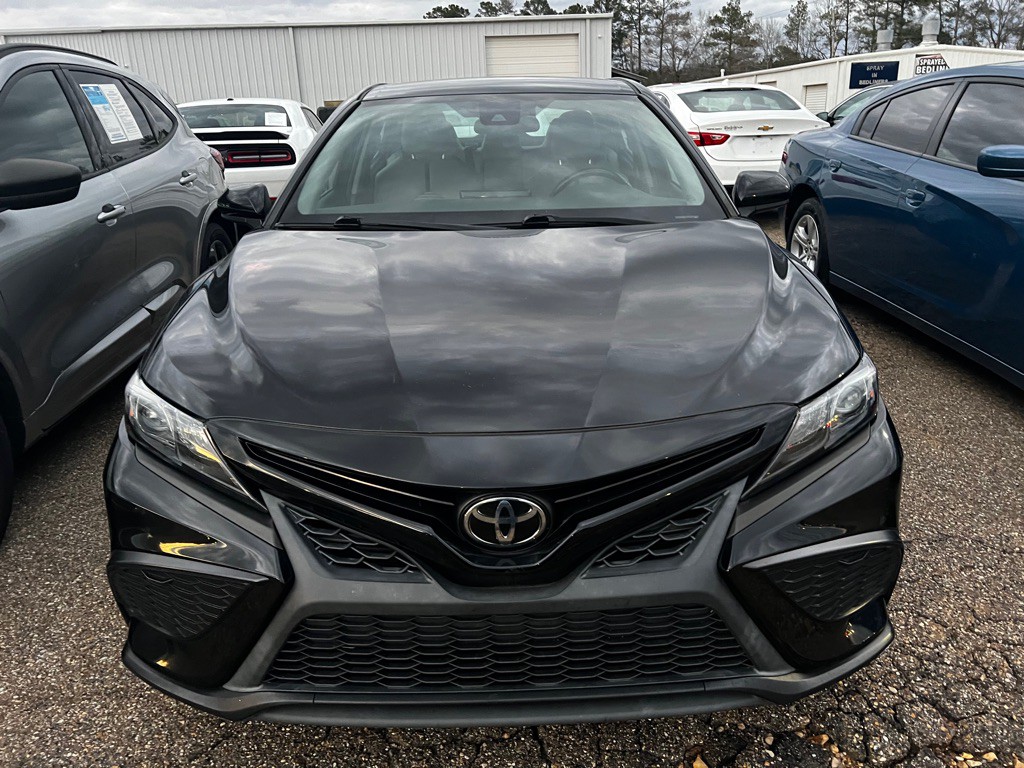 2021 Toyota Camry Image 2