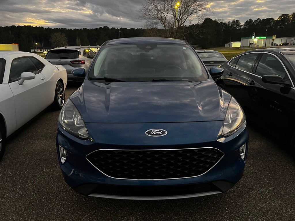 2022 Ford Escape Image 2