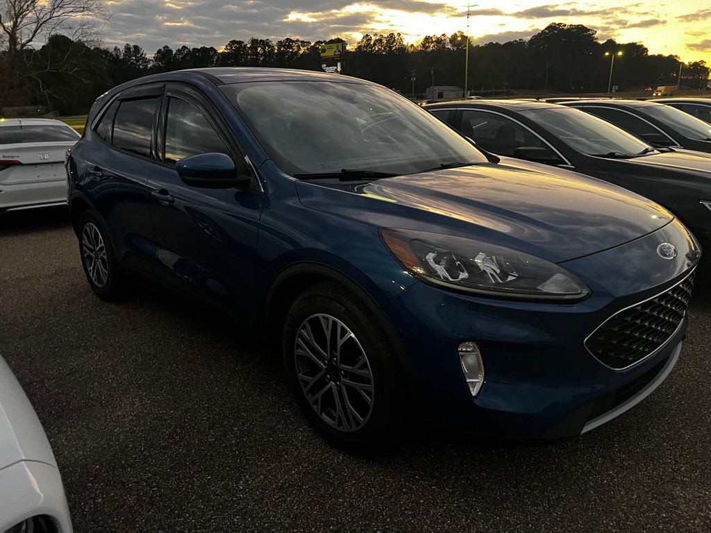 2022 Ford Escape Image 3