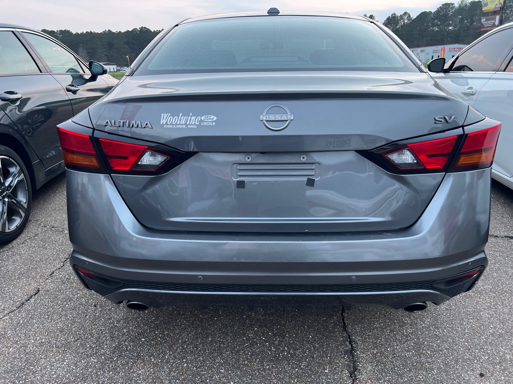 2024 Nissan Altima Image 7