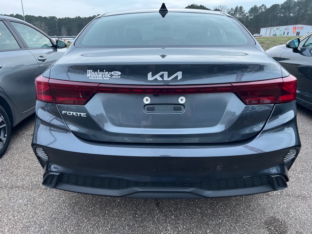 2024 Kia Forte Image 5