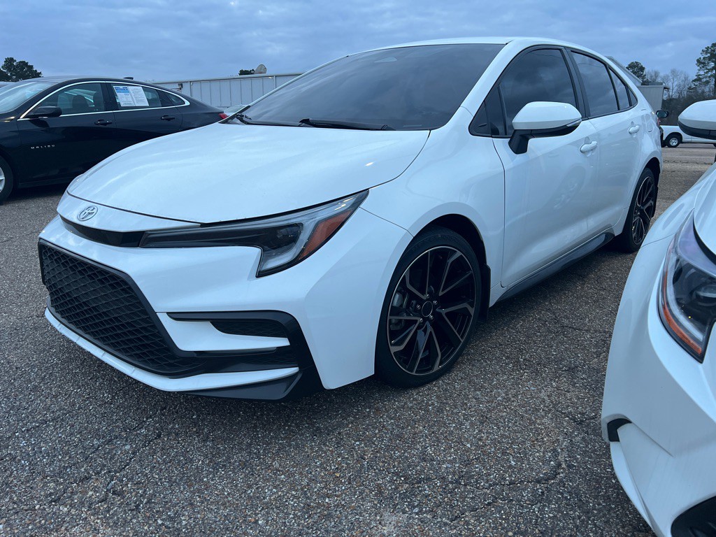 2024 Toyota Corolla Image 1