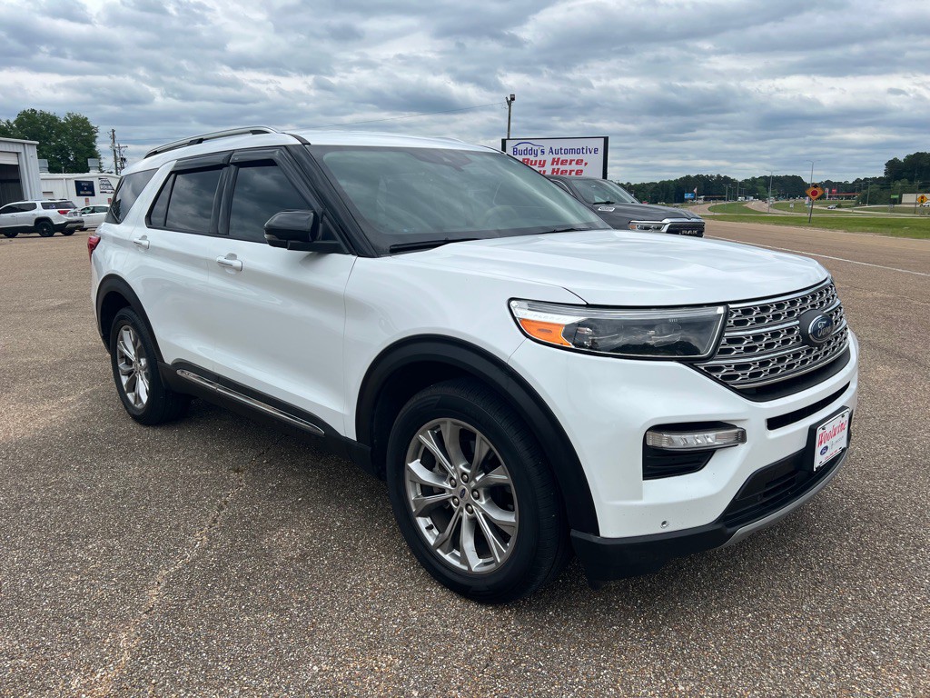 2021 Ford Explorer Image 1