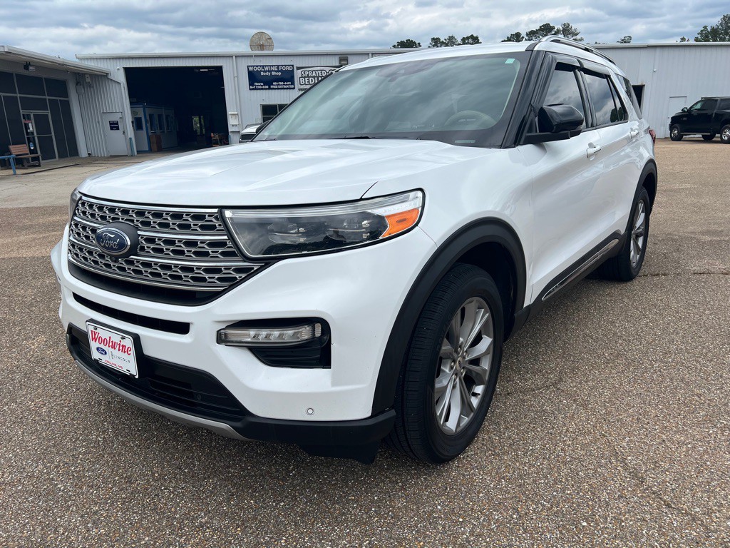 2021 Ford Explorer Image 2