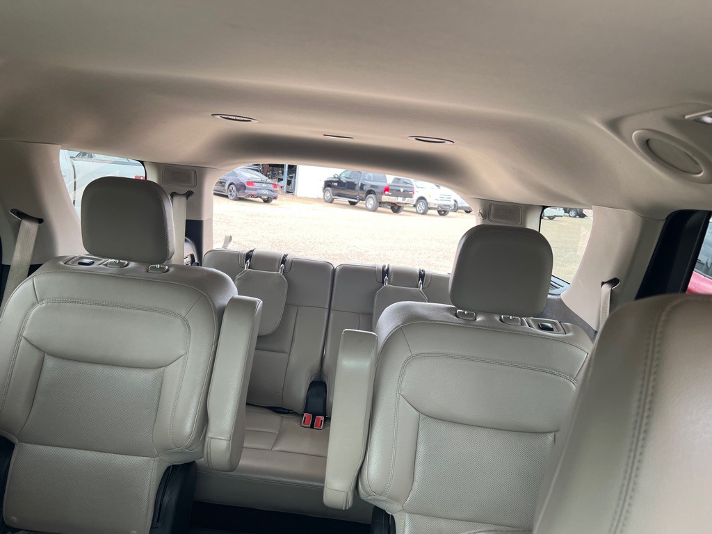 2021 Ford Explorer Image 9
