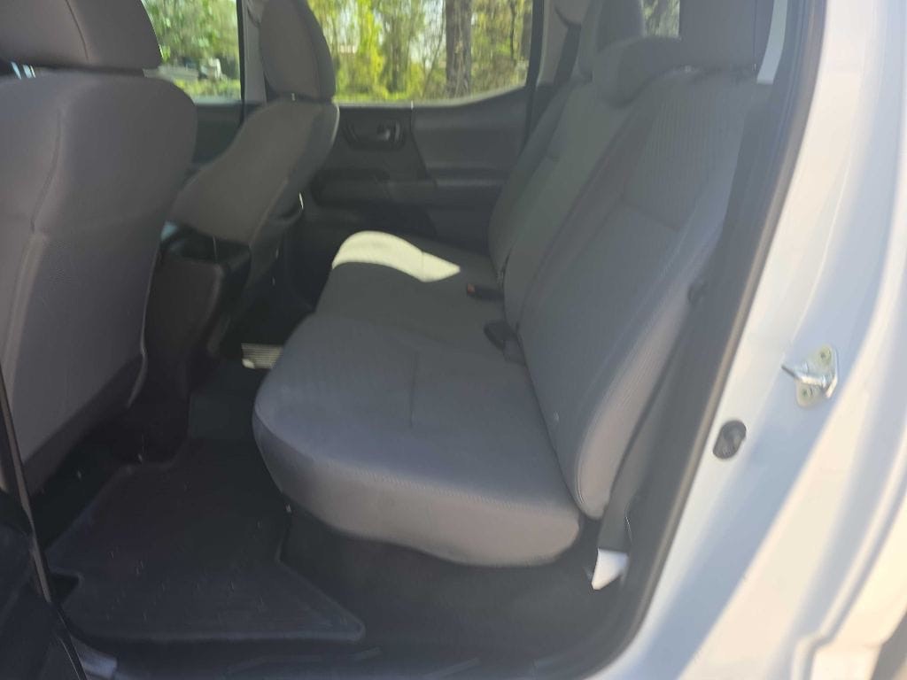 2021 Toyota Tacoma Image 5