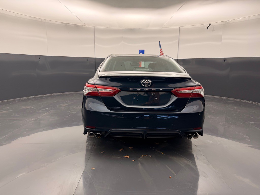 2018 Toyota Camry Image 8