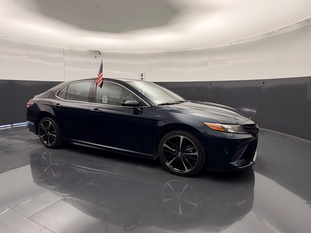 2018 Toyota Camry Image 10
