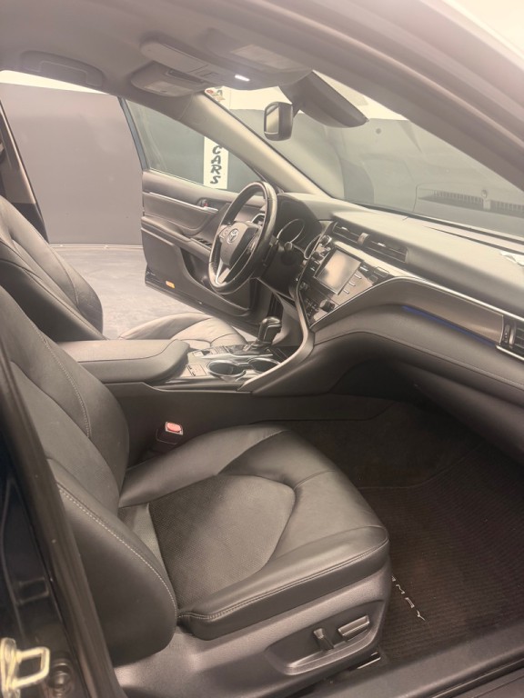 2018 Toyota Camry Image 11