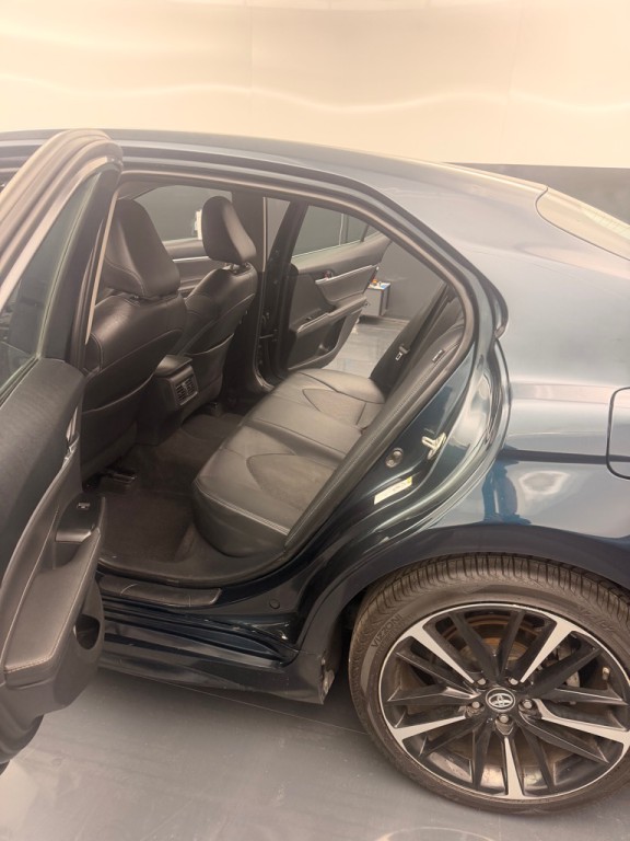 2018 Toyota Camry Image 17