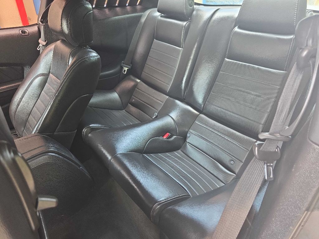 2013 Ford Mustang Image 3