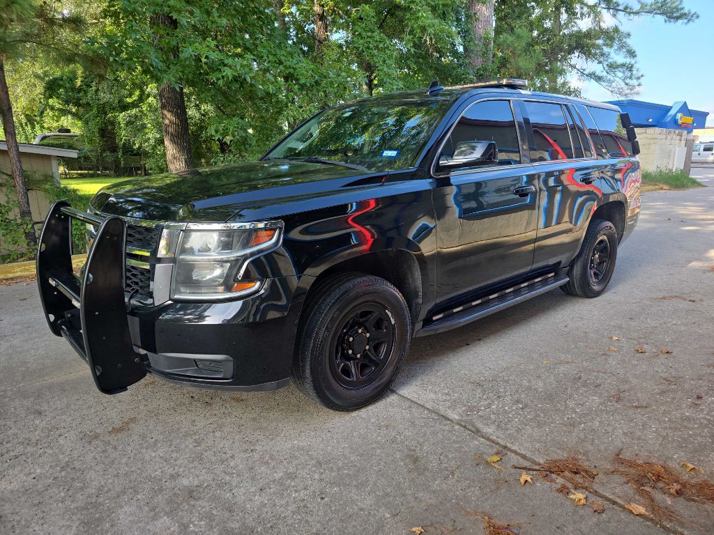 2017 Chevrolet Tahoe Image 2