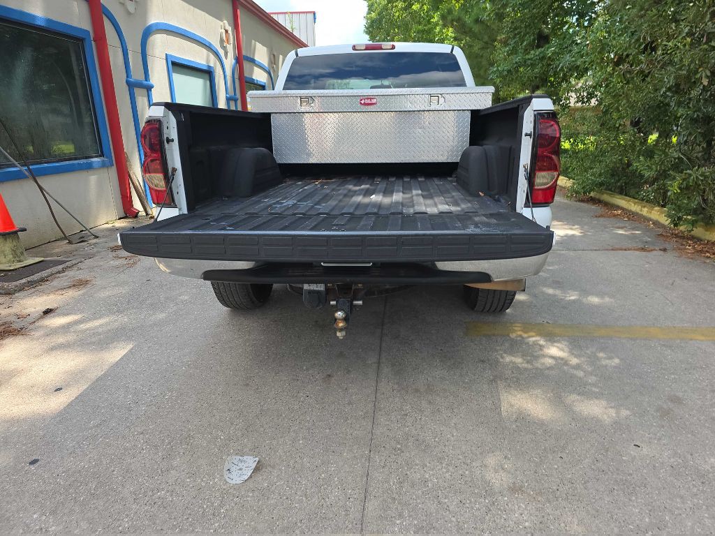 2004 Chevrolet Silverado 1500 Image 7