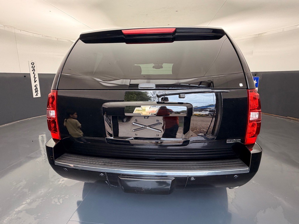 2011 Chevrolet Tahoe Image 8