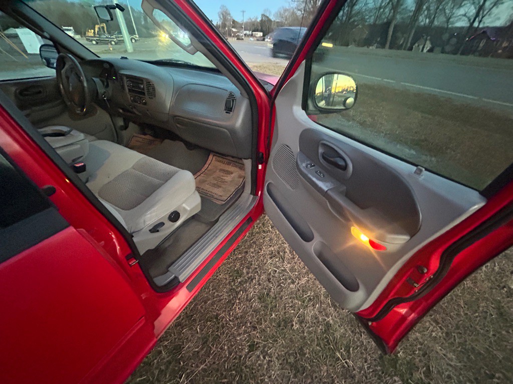 2002 Ford F-150 Image 14