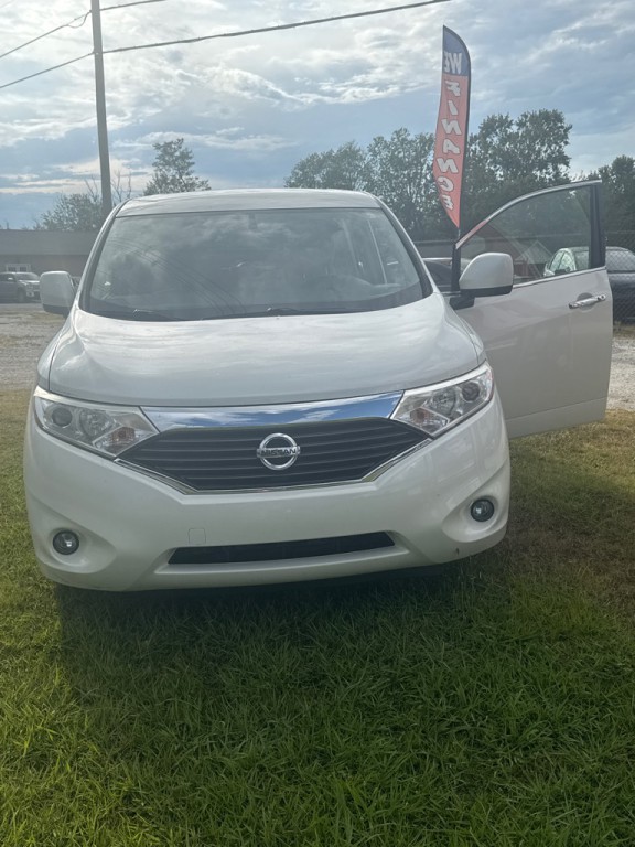 2015 Nissan Quest Image 16