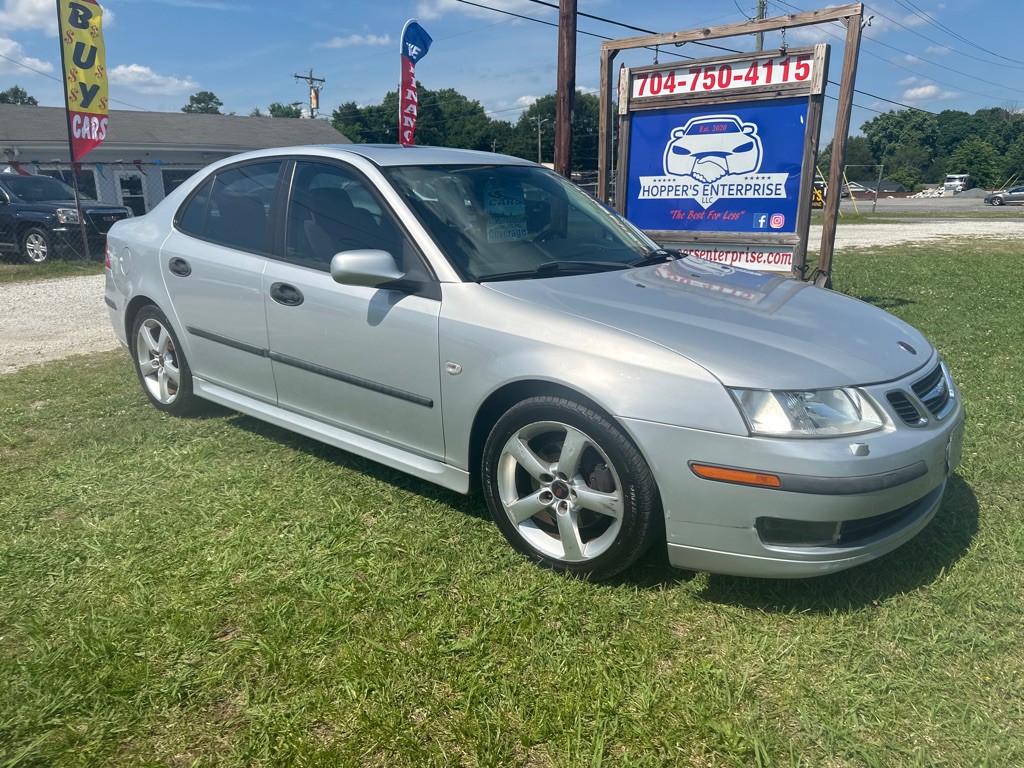 2004 Saab 9-3 Image 2