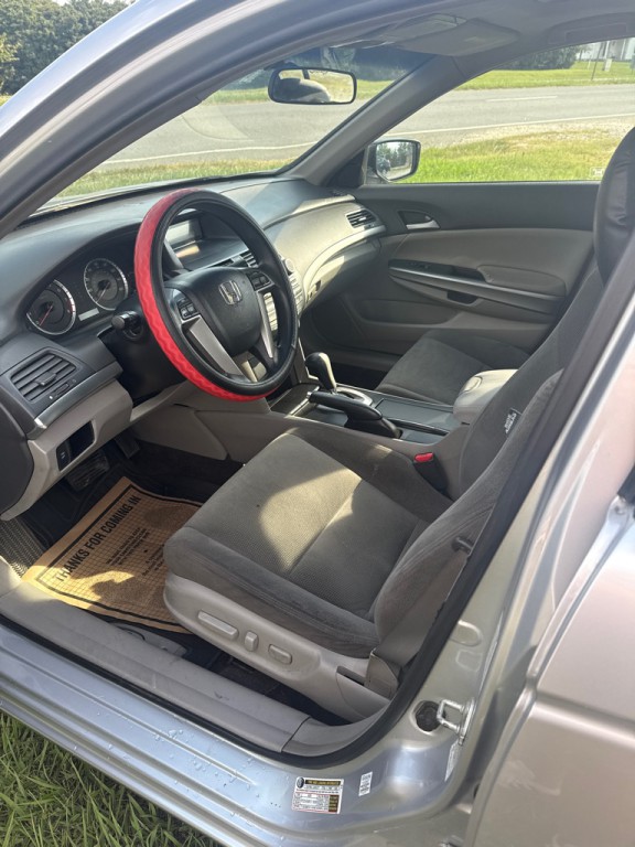 2009 Honda Accord Image 12
