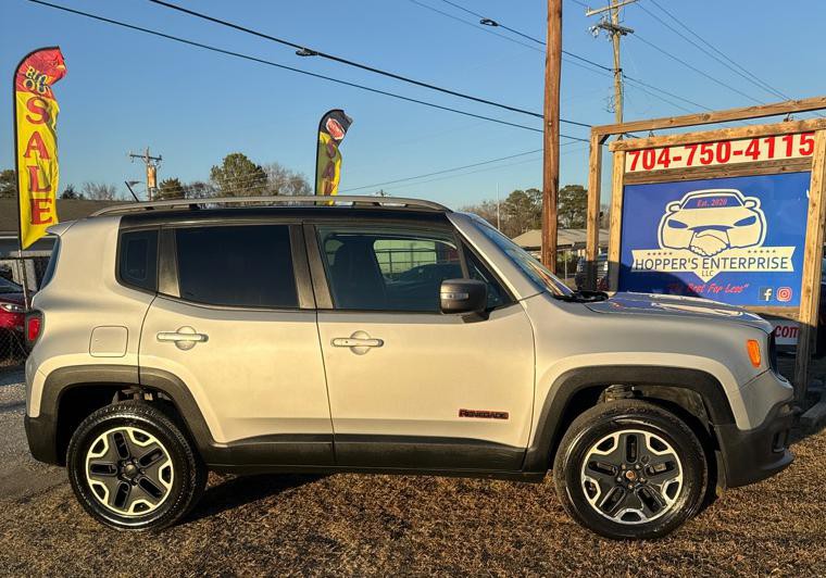 2015 Jeep Renegade Image 13