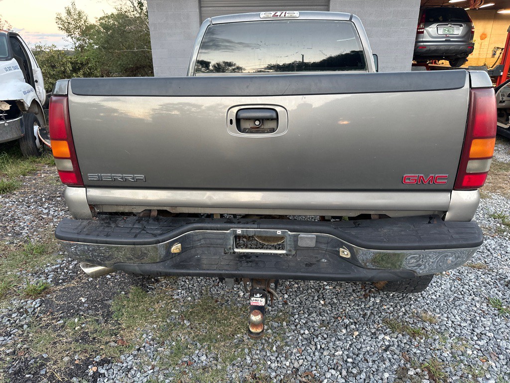 1999 GMC Sierra 1500 Image 3