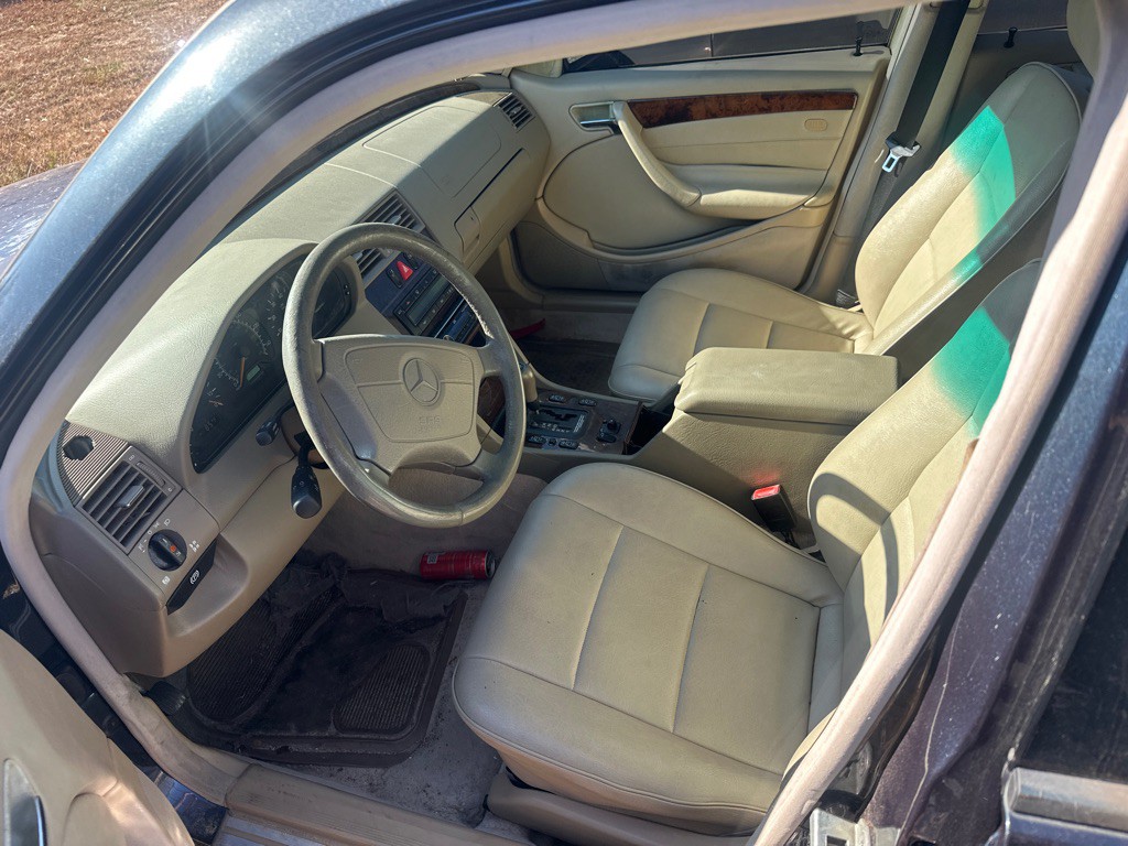 1998 Mercedes-Benz C-Class Image 7