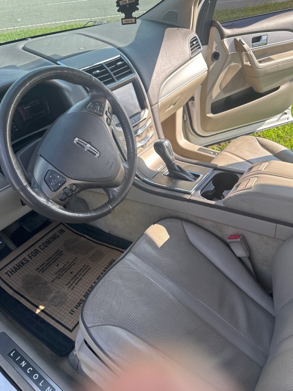 2011 Lincoln MKX Image 4