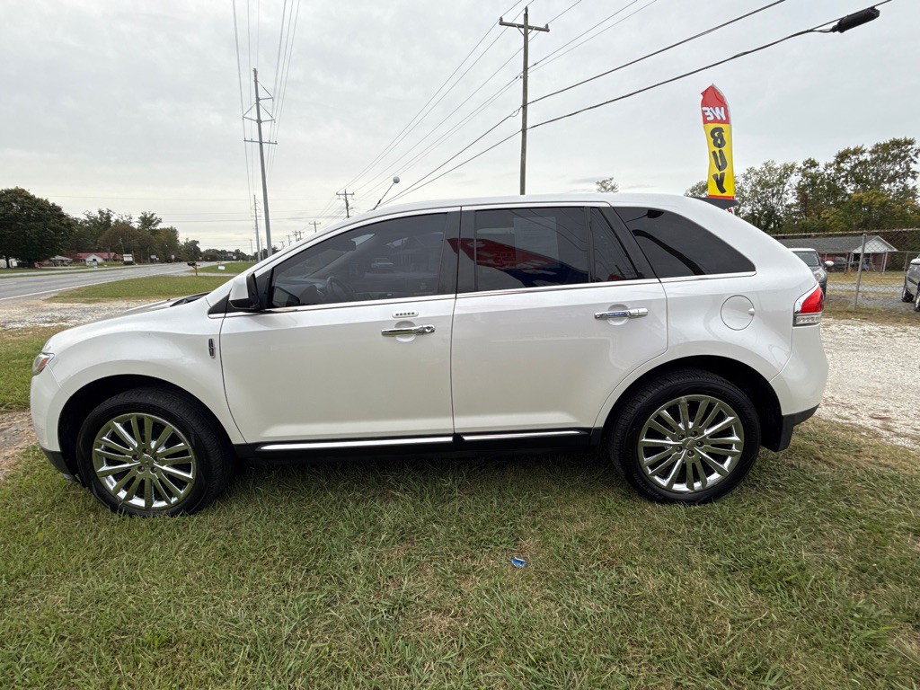 2011 Lincoln MKX Image 12