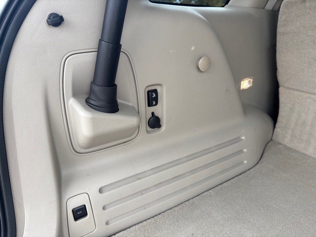 2011 Lincoln MKX Image 26