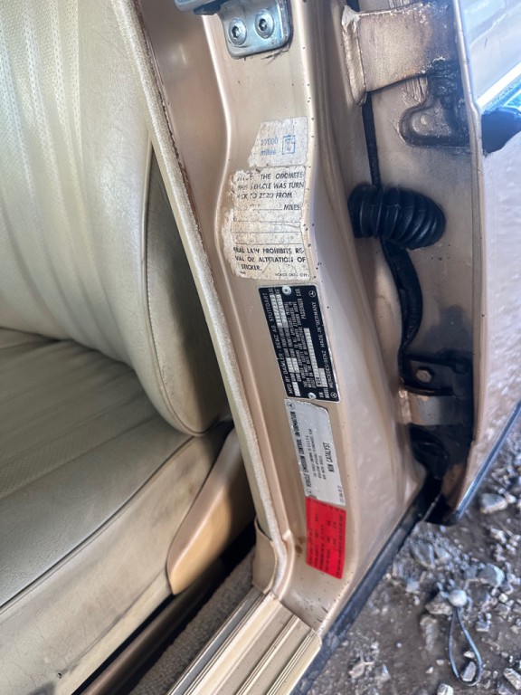 1980 Mercedes-Benz 300-Class Image 8