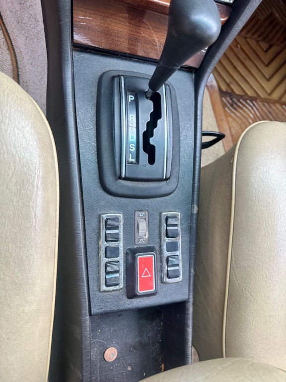 1980 Mercedes-Benz 300-Class Image 18