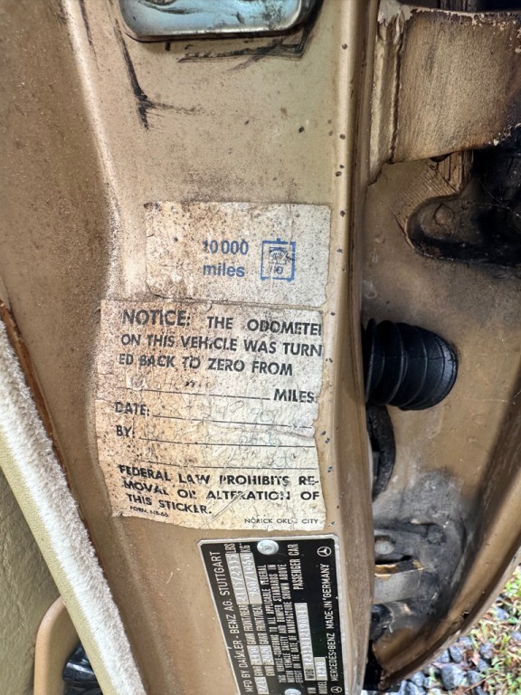 1980 Mercedes-Benz 300-Class Image 23