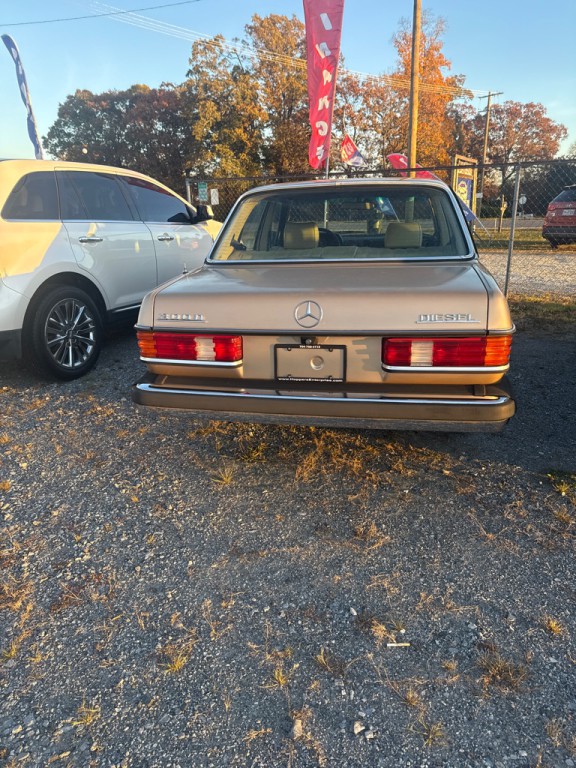 1980 Mercedes-Benz 300-Class Image 39