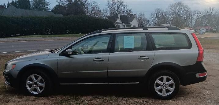 2008 Volvo XC70 Image 3