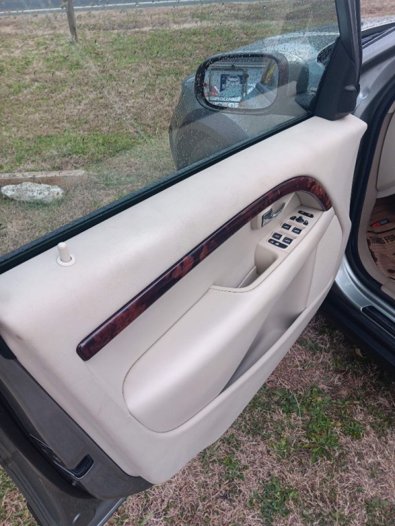 2008 Volvo XC70 Image 6