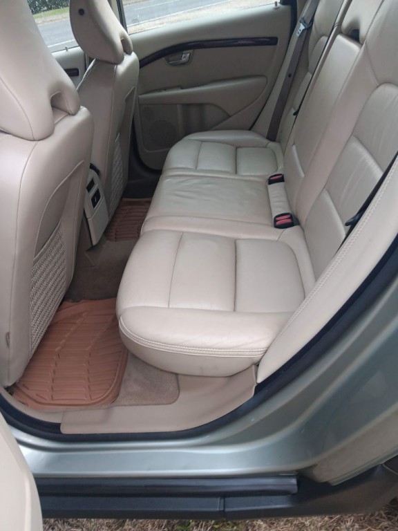 2008 Volvo XC70 Image 10