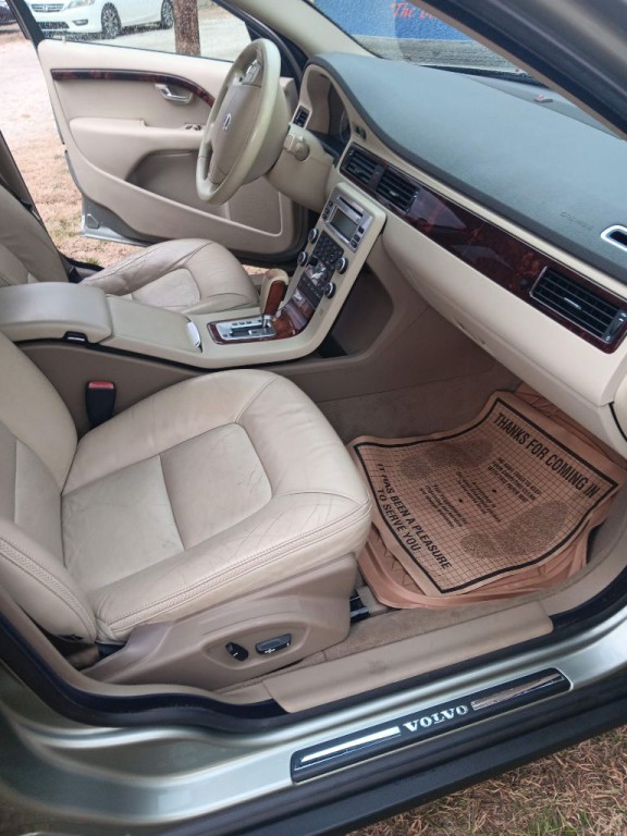 2008 Volvo XC70 Image 14