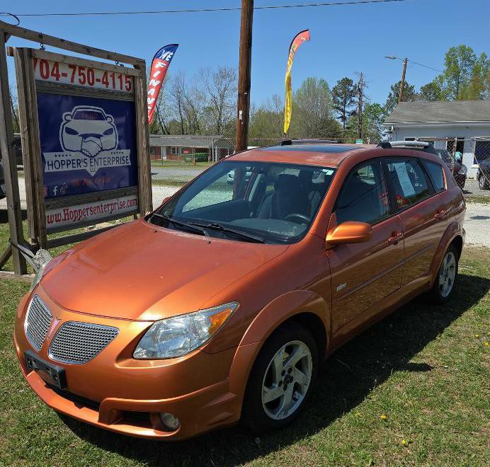 2005 Pontiac Vibe Image 2