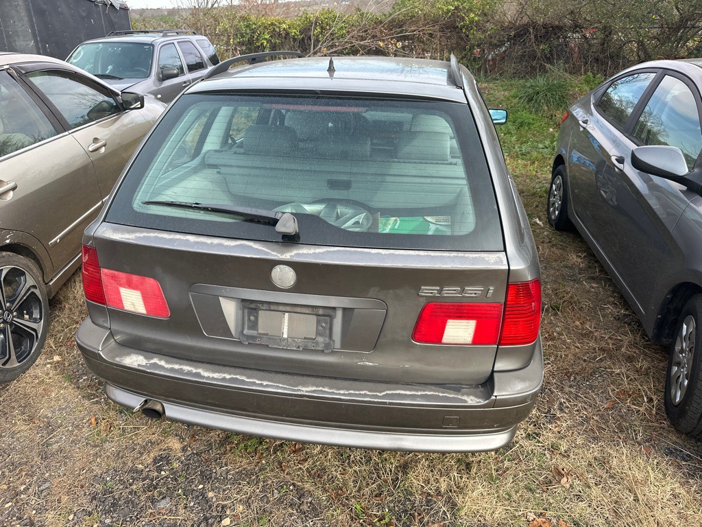 2003 BMW 5 Series Image 2