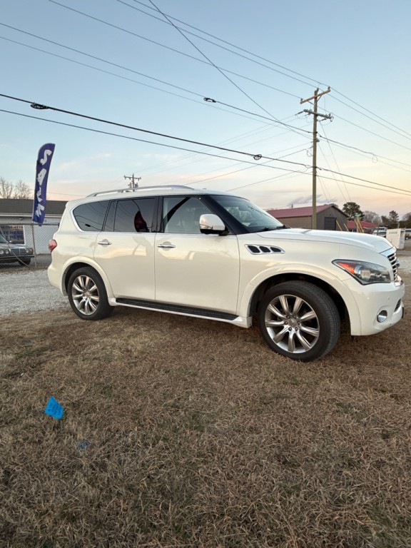 2013 INFINITI QX56 Image 6