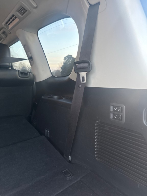 2013 INFINITI QX56 Image 16