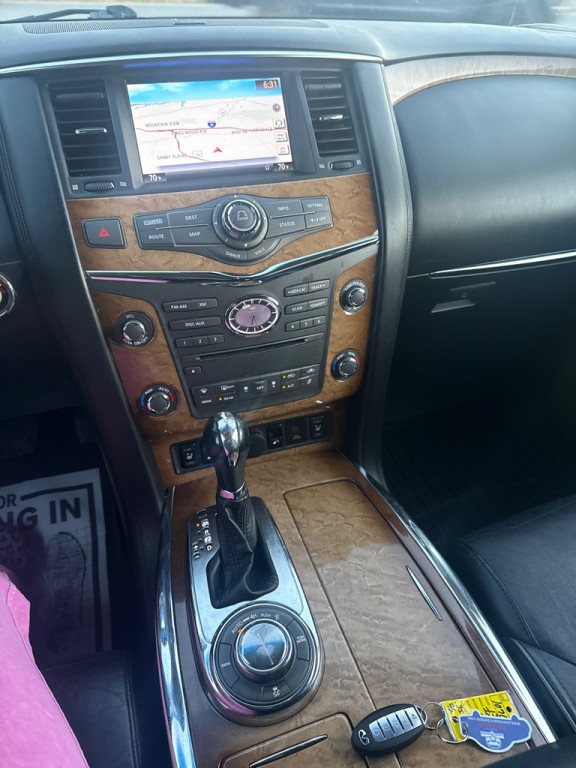 2013 INFINITI QX56 Image 22