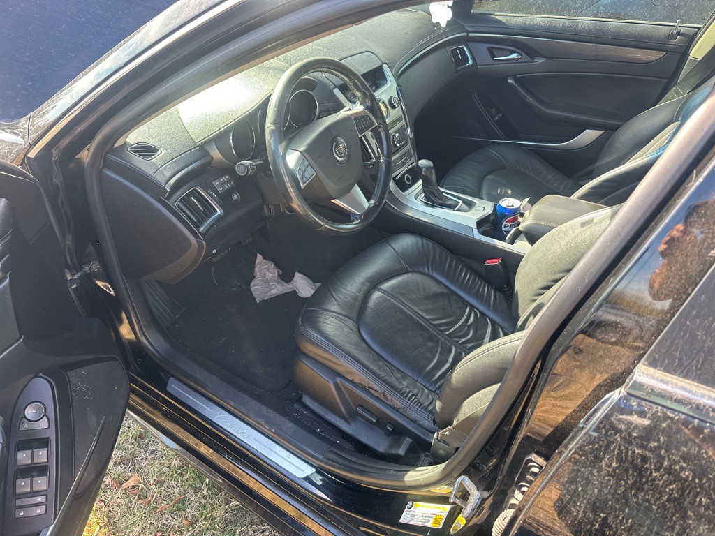 2011 Cadillac CTS Image 2