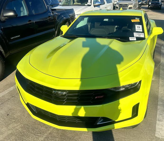 2019 Chevrolet Camaro Image 2