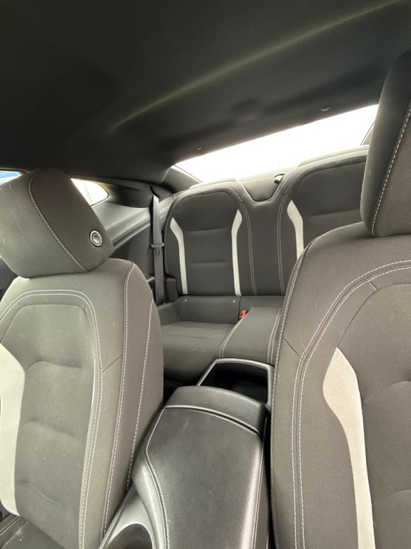 2019 Chevrolet Camaro Image 12