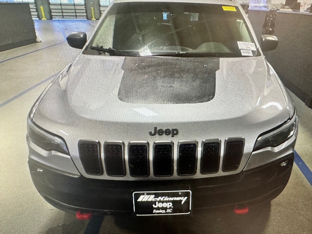 2019 Jeep Cherokee Image 2