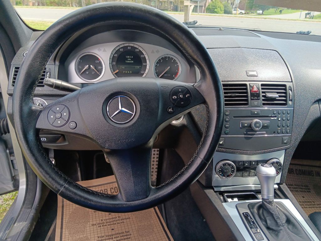 2008 Mercedes-Benz C-Class Image 8
